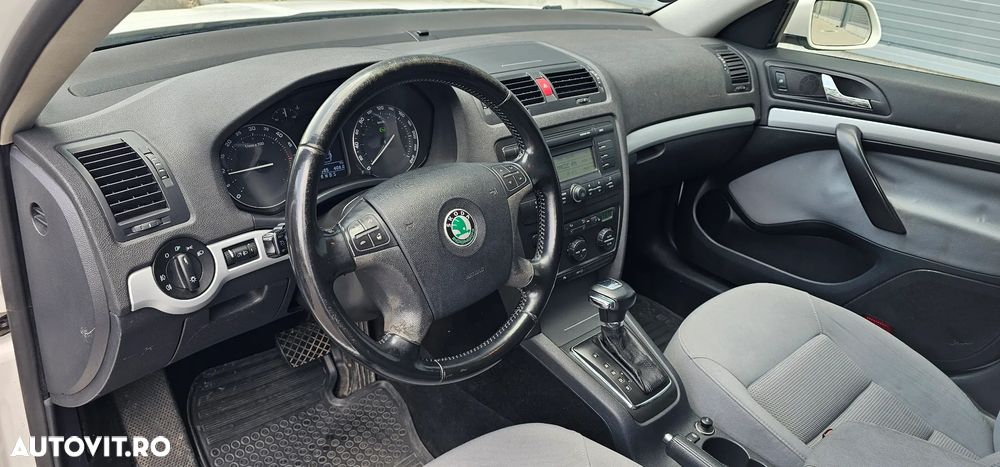 Skoda Octavia 1.9 TDI Business DSG - 9