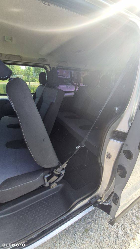Opel Vivaro - 8
