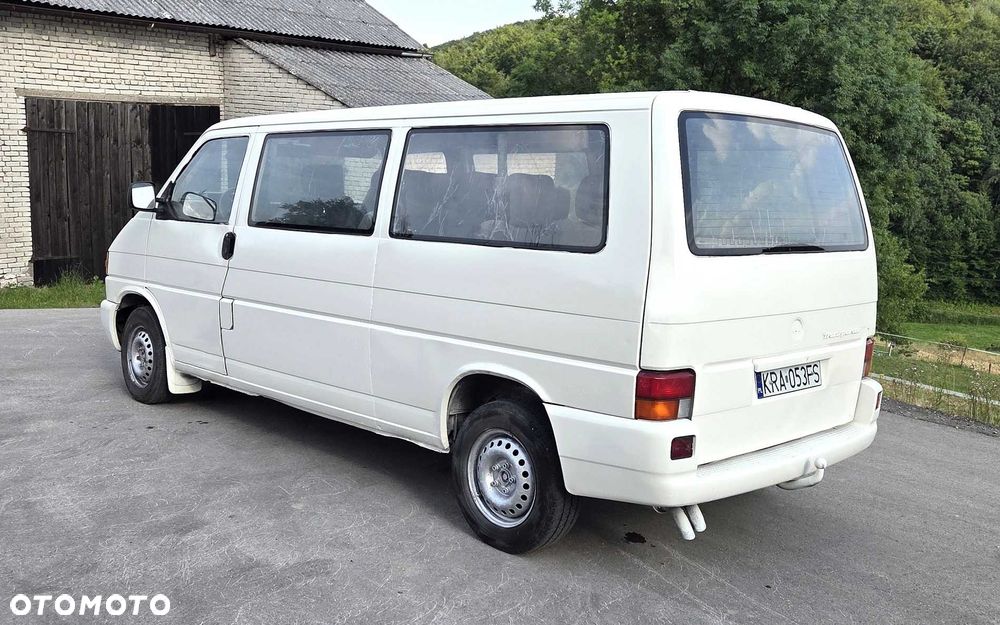 Volkswagen Transporter - 4