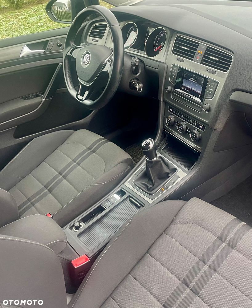 Volkswagen Golf 1.2 TSI BMT Trendline Perfectline - 12