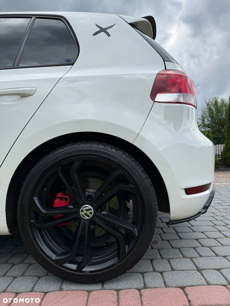 Volkswagen Golf - 11