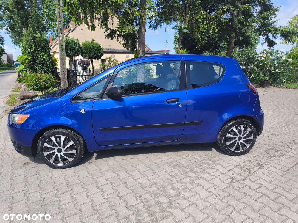 Mitsubishi Colt - 2