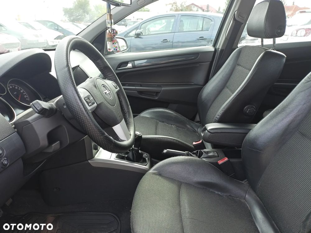 Opel Astra 1.7 CDTI Cosmo - 8