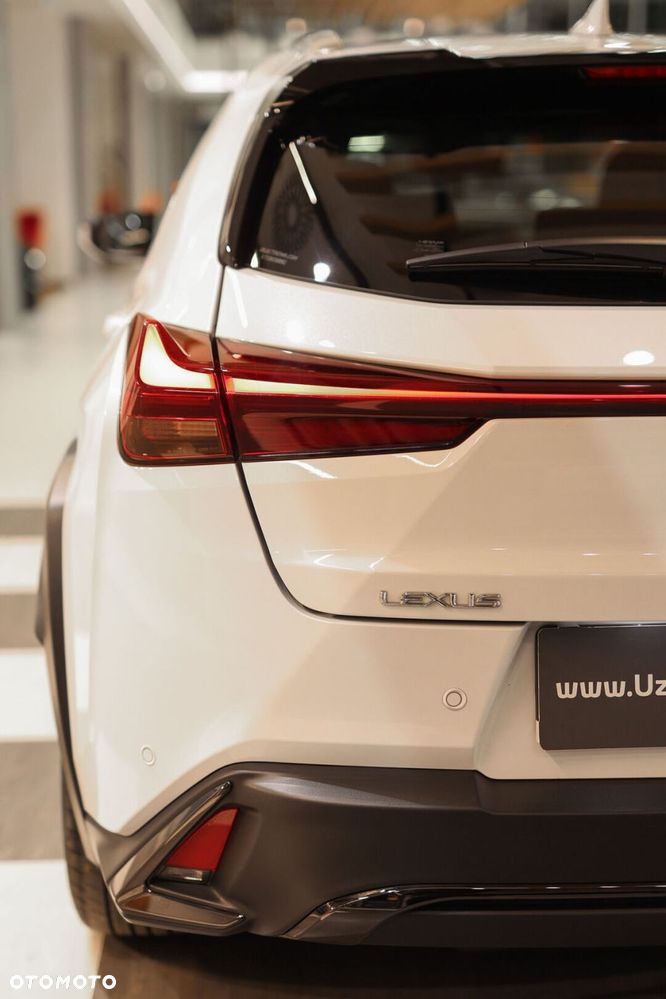 Lexus UX - 24