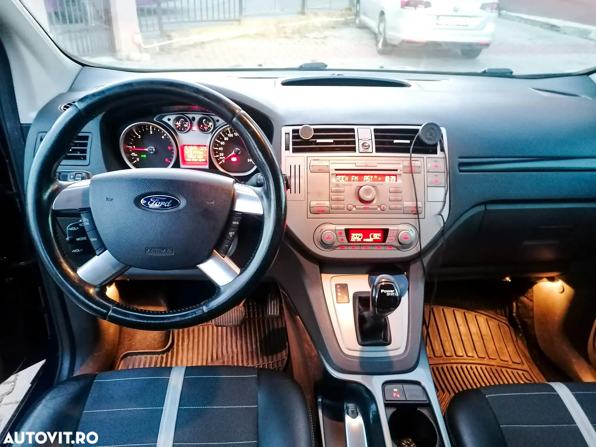 Ford Kuga - 6