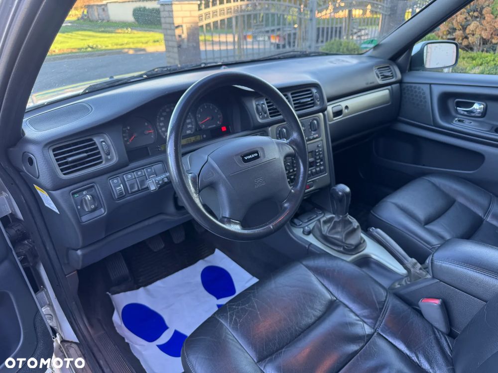 Volvo V70 2.4 T - 15