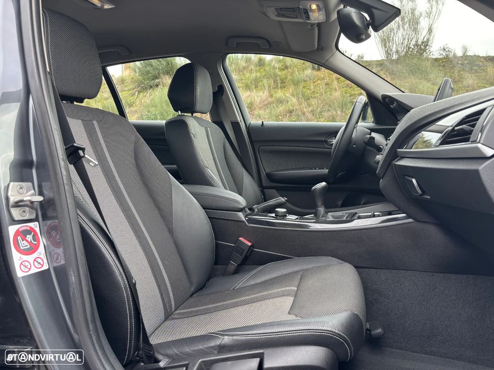 BMW 116 d Line Urban - 23