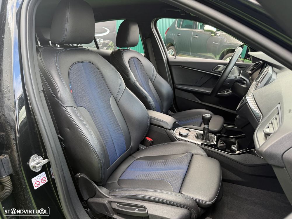 BMW 116 d Pack Desportivo M - 35