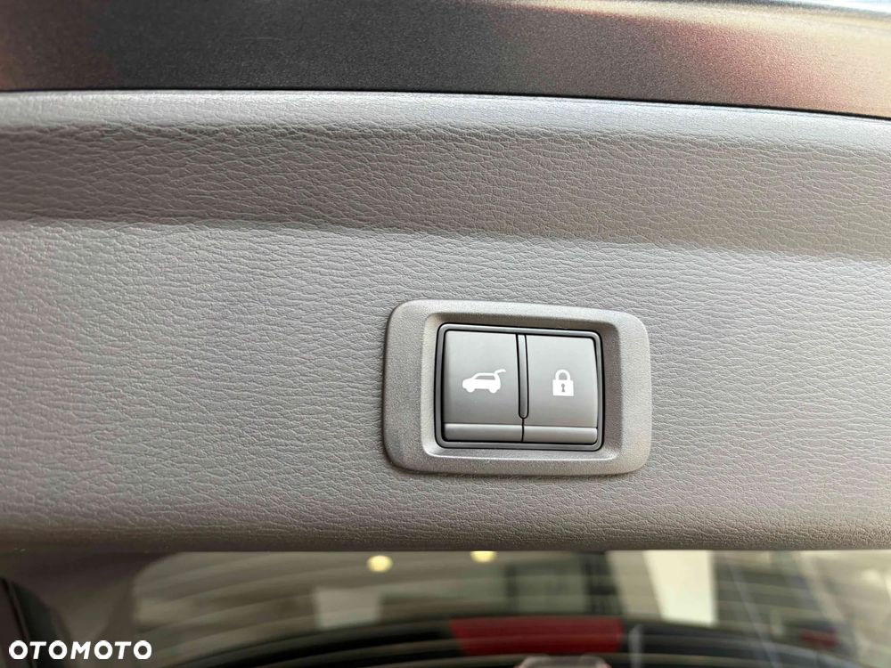 Mitsubishi Outlander Black Edition - 24