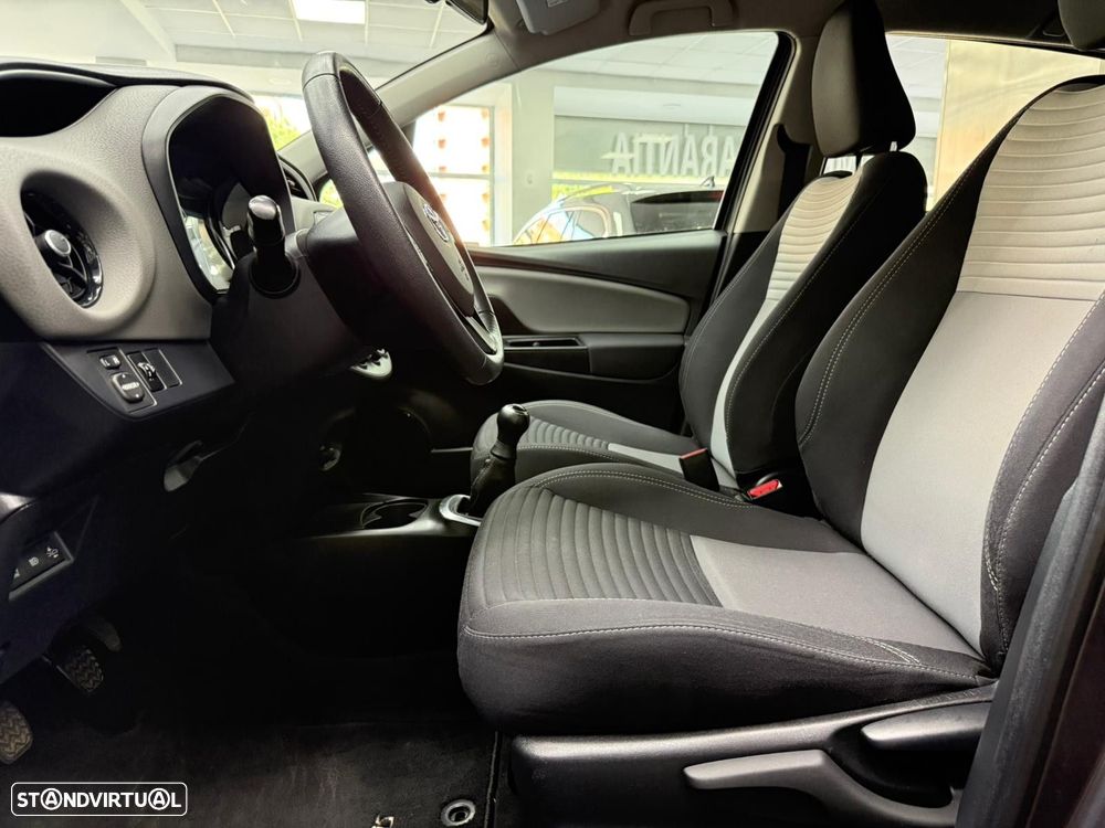Toyota Yaris 1.0 VVT-i Exclusive - 19