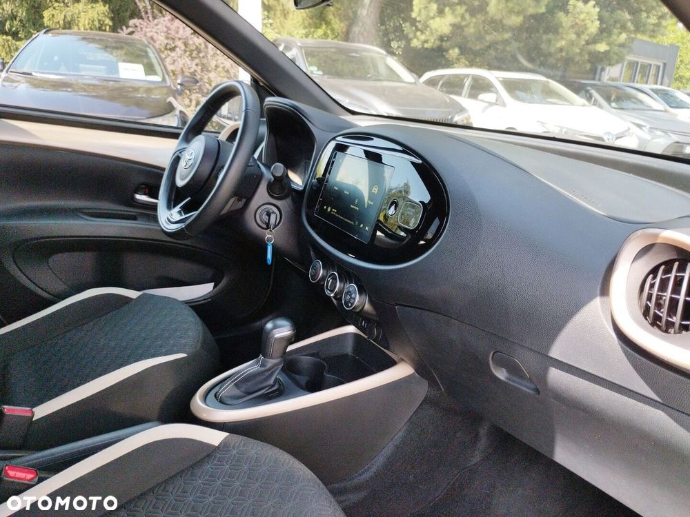 Toyota Aygo X 1.0 VVT-i Style CVT - 9