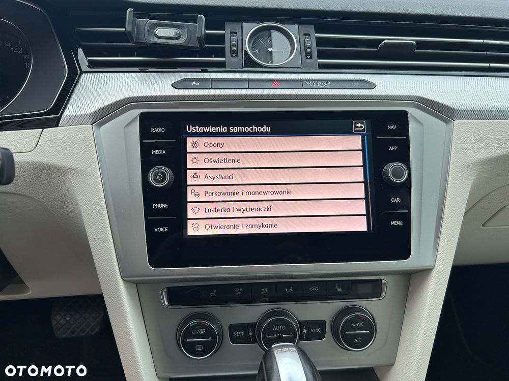 Volkswagen Passat 2.0 TDI 4Mot Elegance DSG - 11