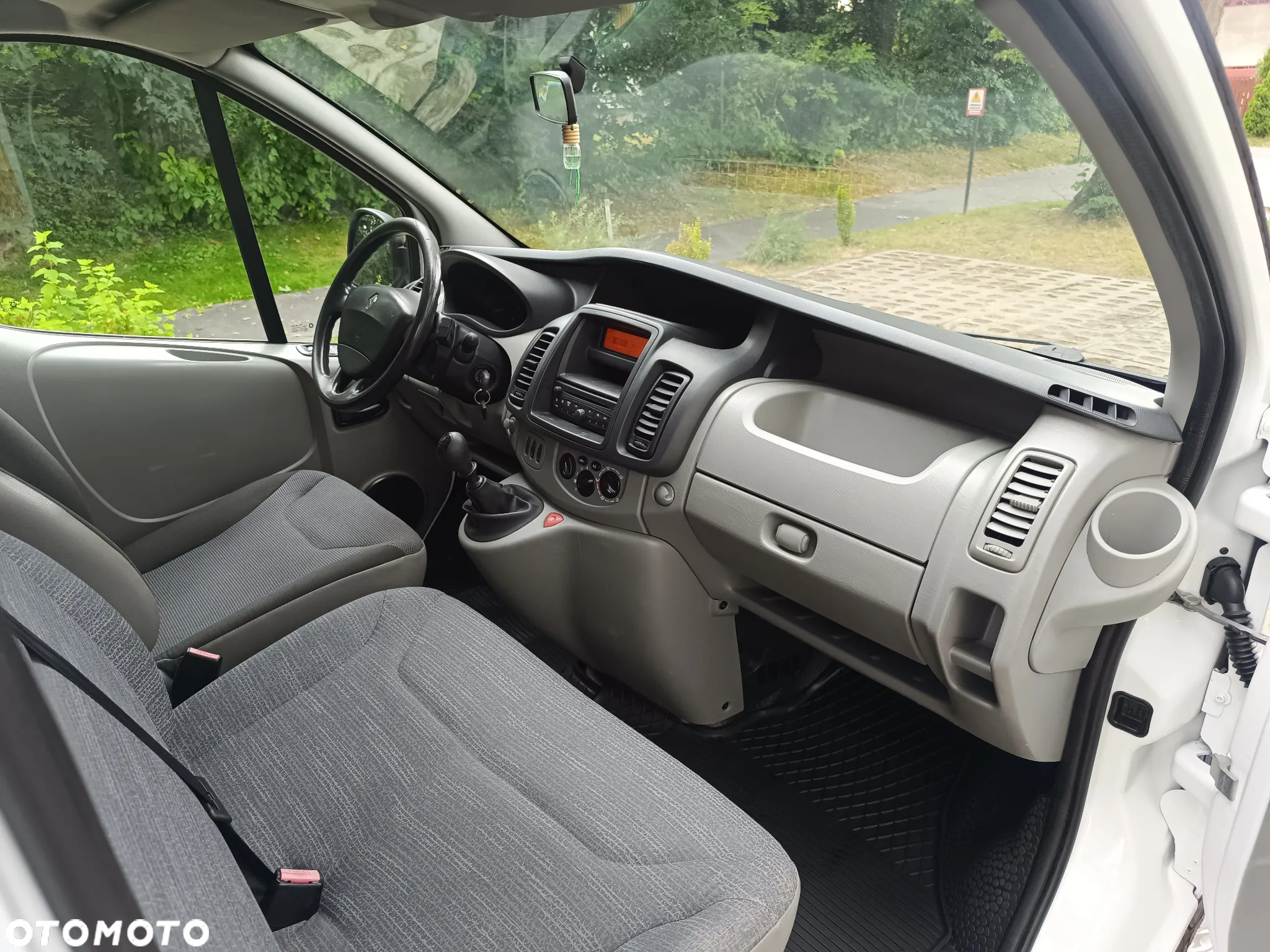 Renault TRAFIC - 7