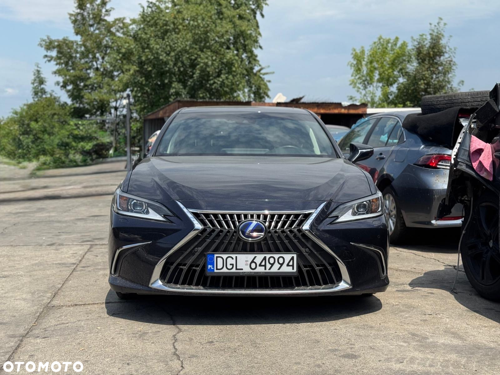 Lexus ES 300h Business Edition + - 3