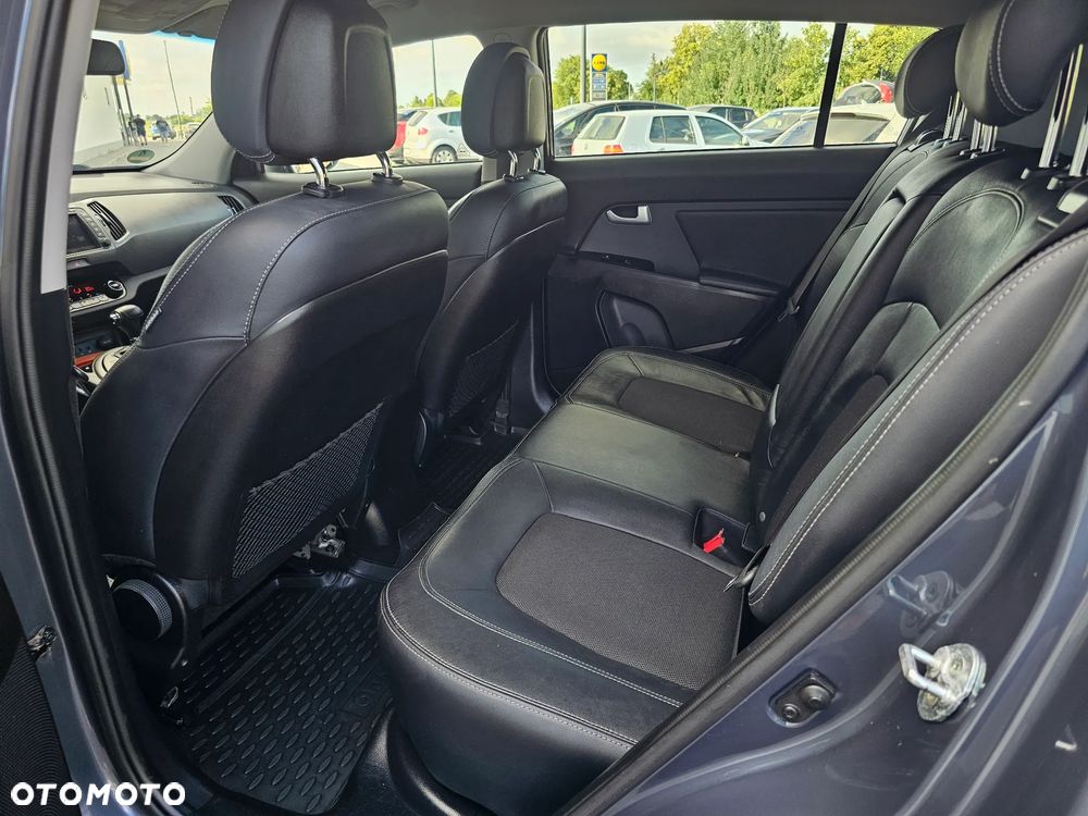 Kia Sportage 2.0 CRDI 4WD Automatik Vision - 18