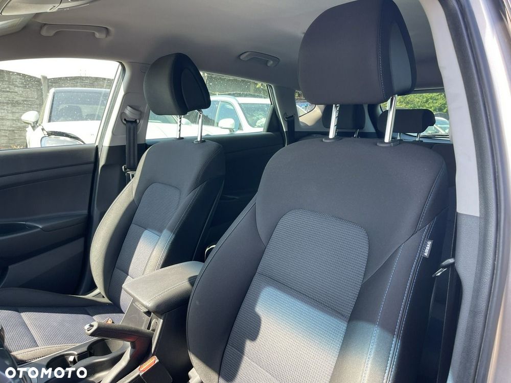 Hyundai Tucson blue 1.7 CRDi 2WD Trend - 12