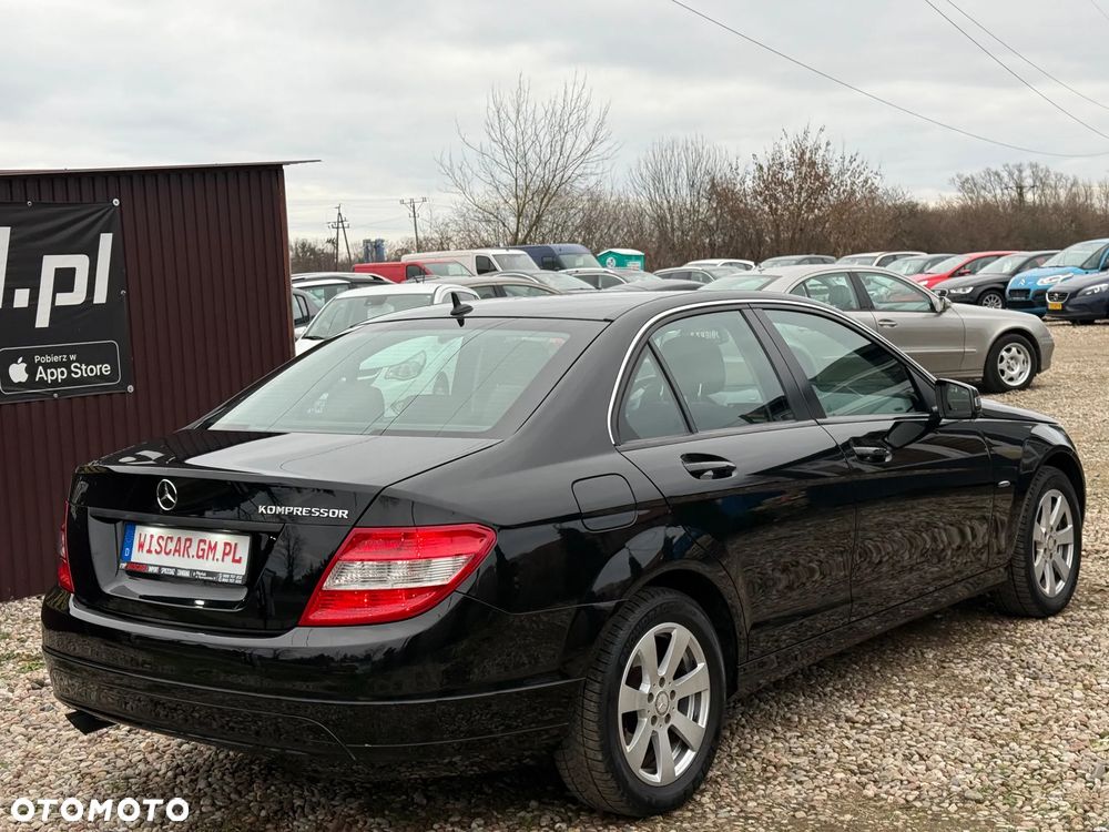 Mercedes-Benz Klasa C 180 Kompressor BlueEFFICIENCY Elegance - 8