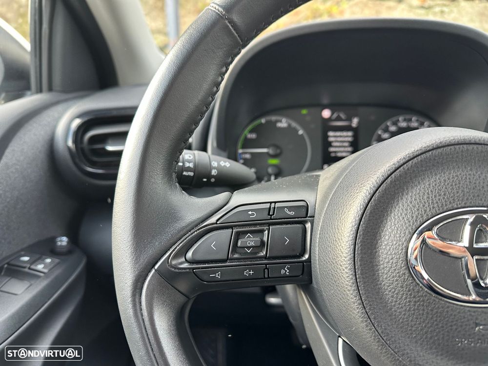 Toyota Yaris 1.5 HDF Comfort Plus - 19
