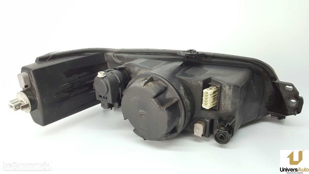 FAROL ESQUERDO PEUGEOT 306 BERLINA 3/4/5 PUERTAS (S2) 1.6 - 2