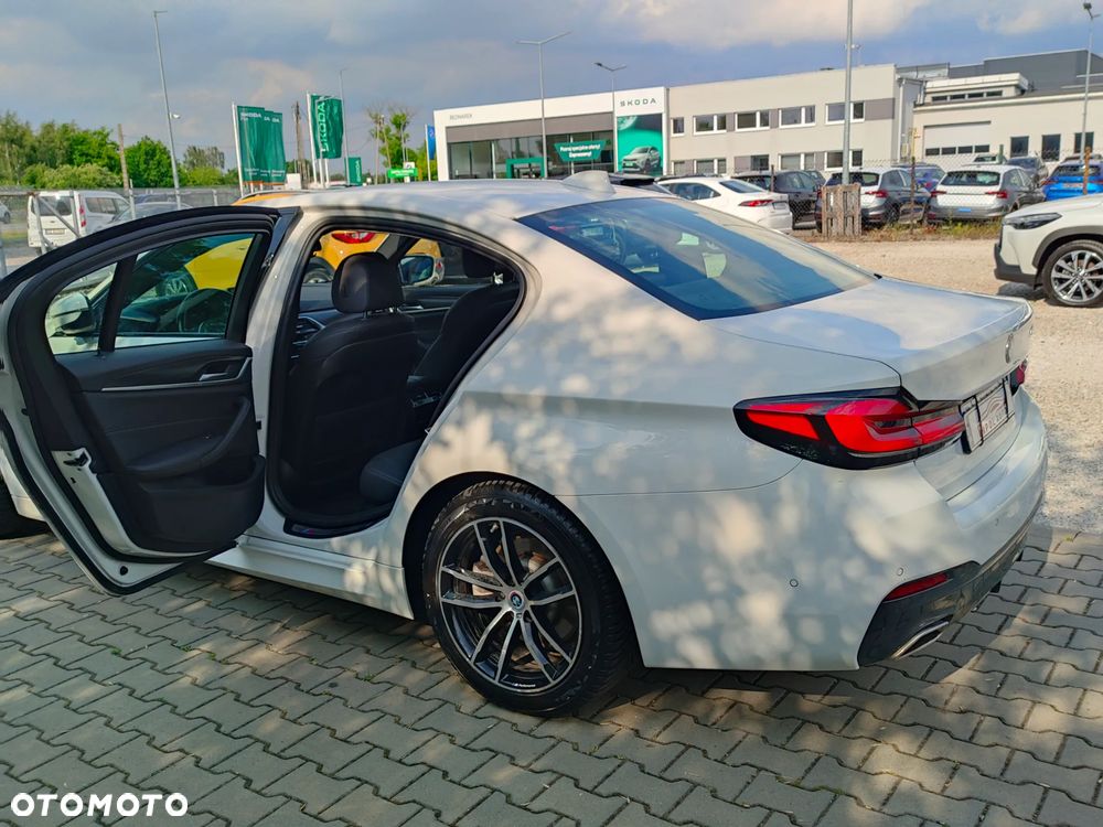 BMW Seria 5 518d mHEV M Sport sport - 11