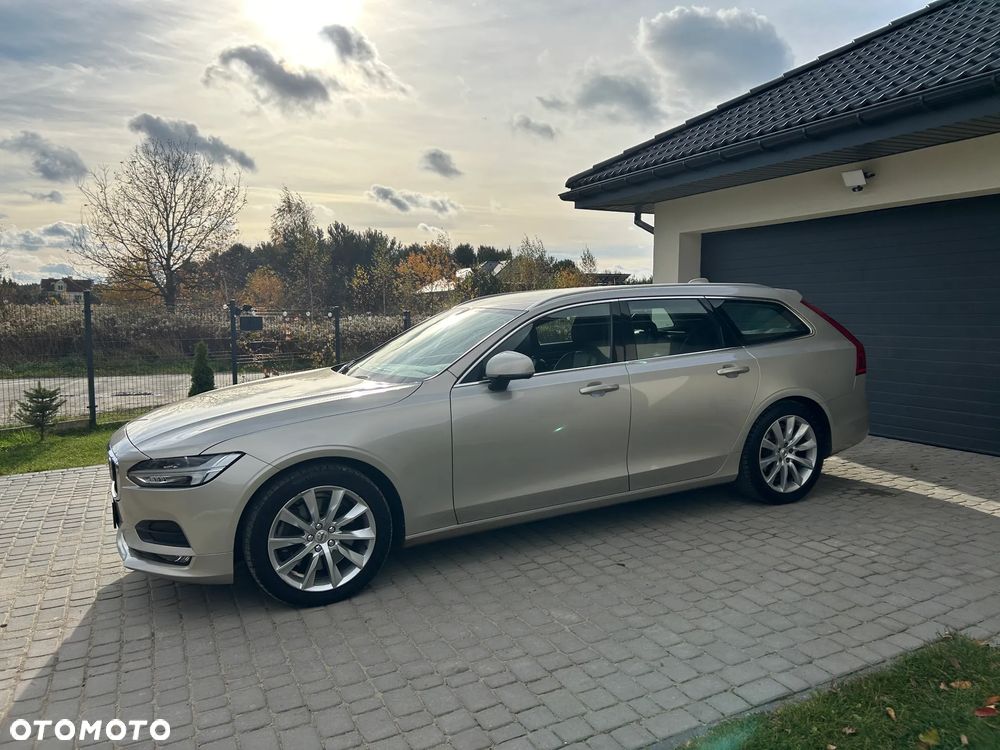Volvo V90 D5 AWD Momentum - 1