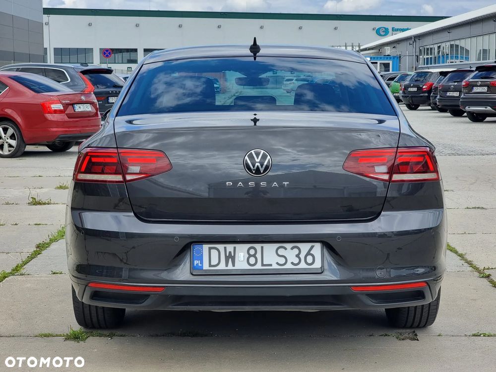 Volkswagen Passat - 6