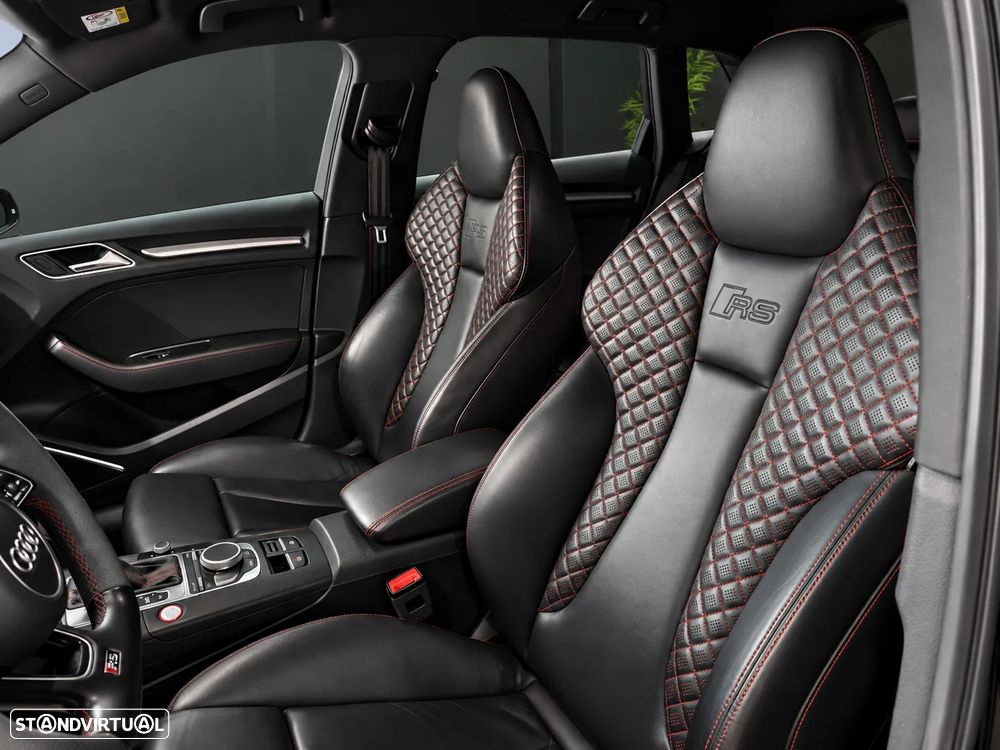 Audi RS3 Sportback 2.5 TFSI quattro S tronic — fotografia 13