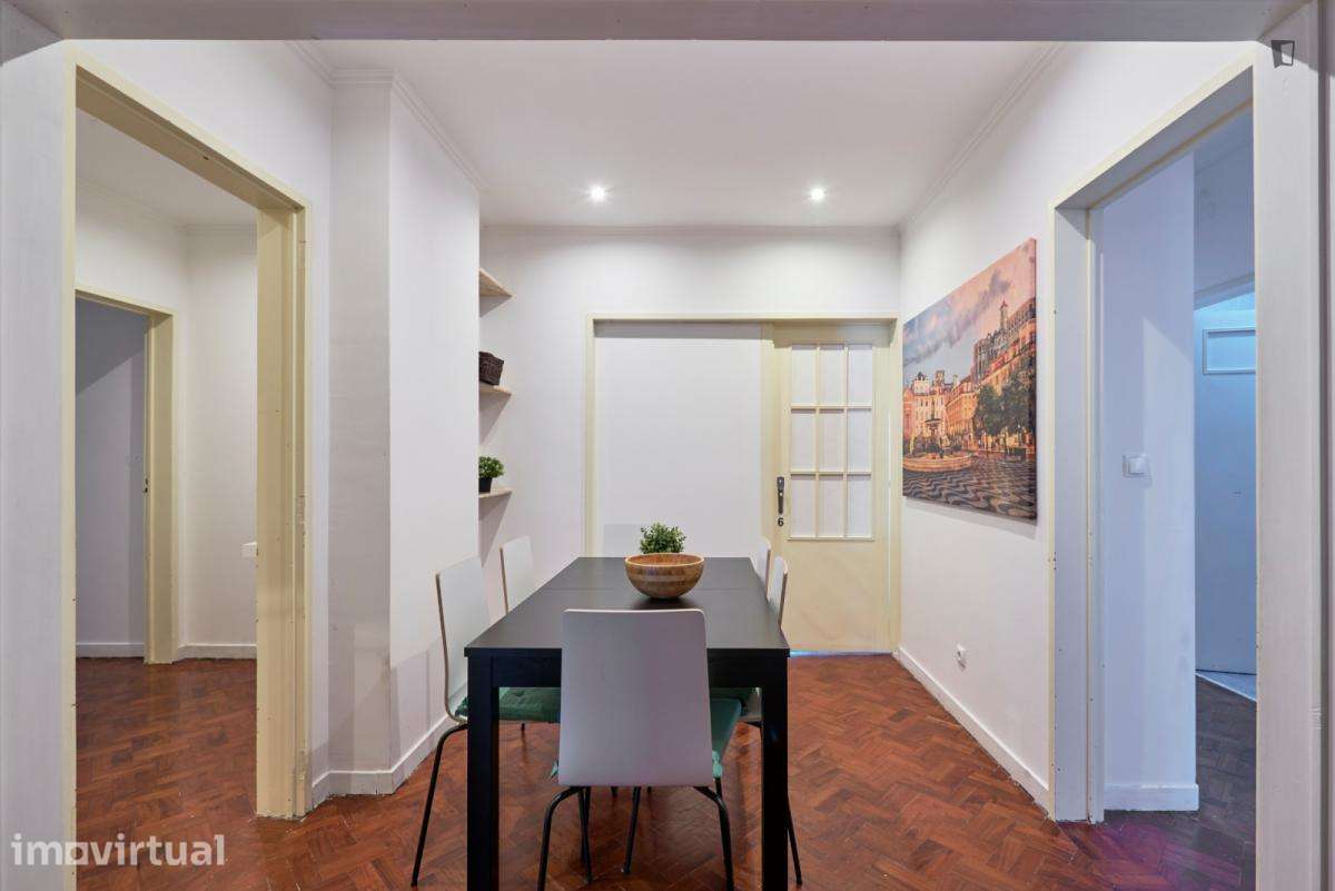 Quarto - localizado em Saldanha Lisbon - Grande imagem: 5/42