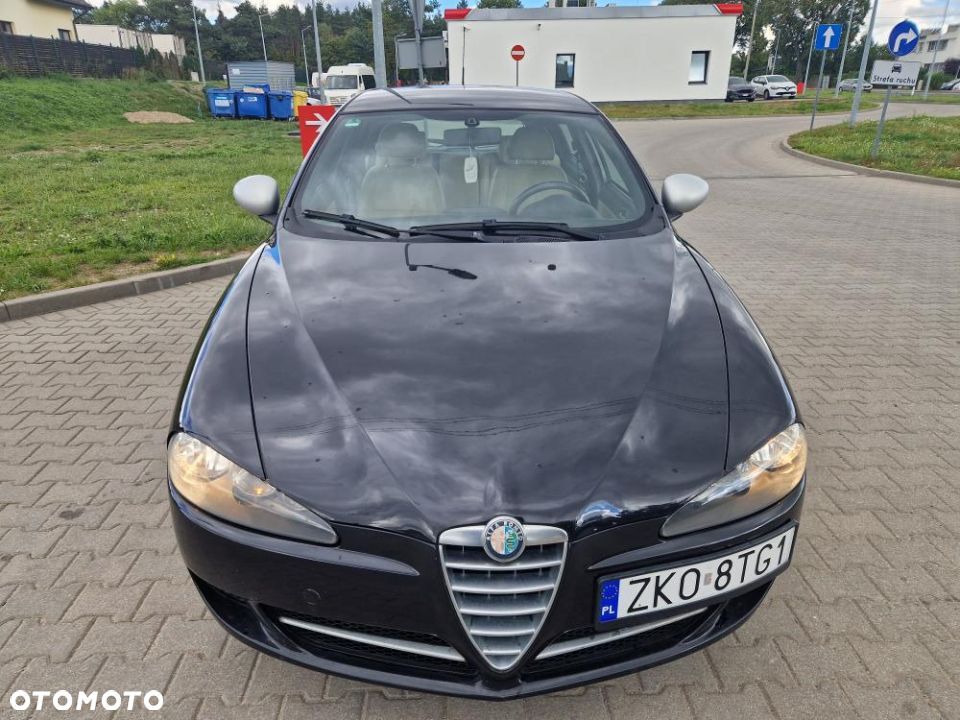 Alfa Romeo 147 1.6 T.S Impression - 8