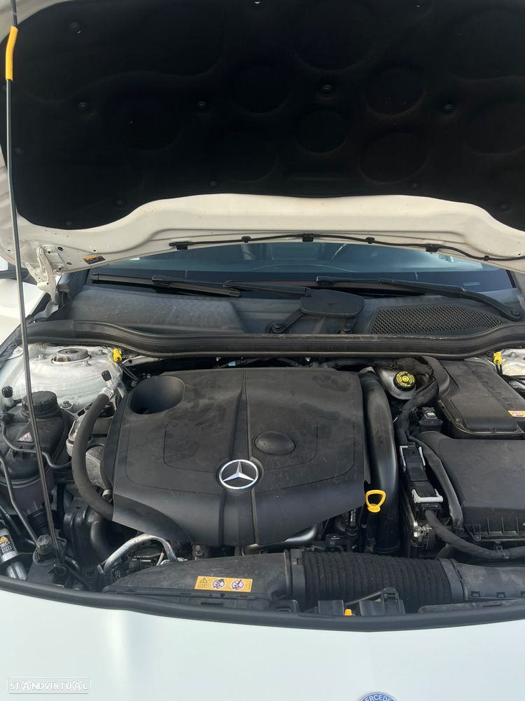 Mercedes-Benz CLA 200 d 7G-DCT AMG Line - 16