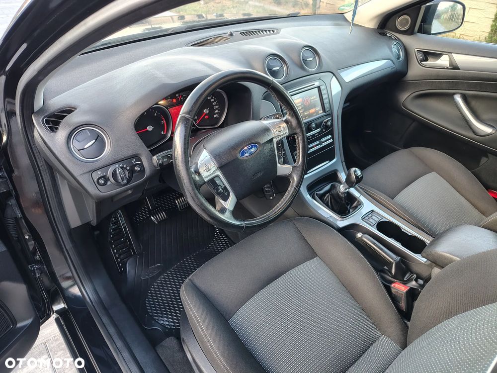Ford Mondeo 2.0 TDCi Business Edition - 13