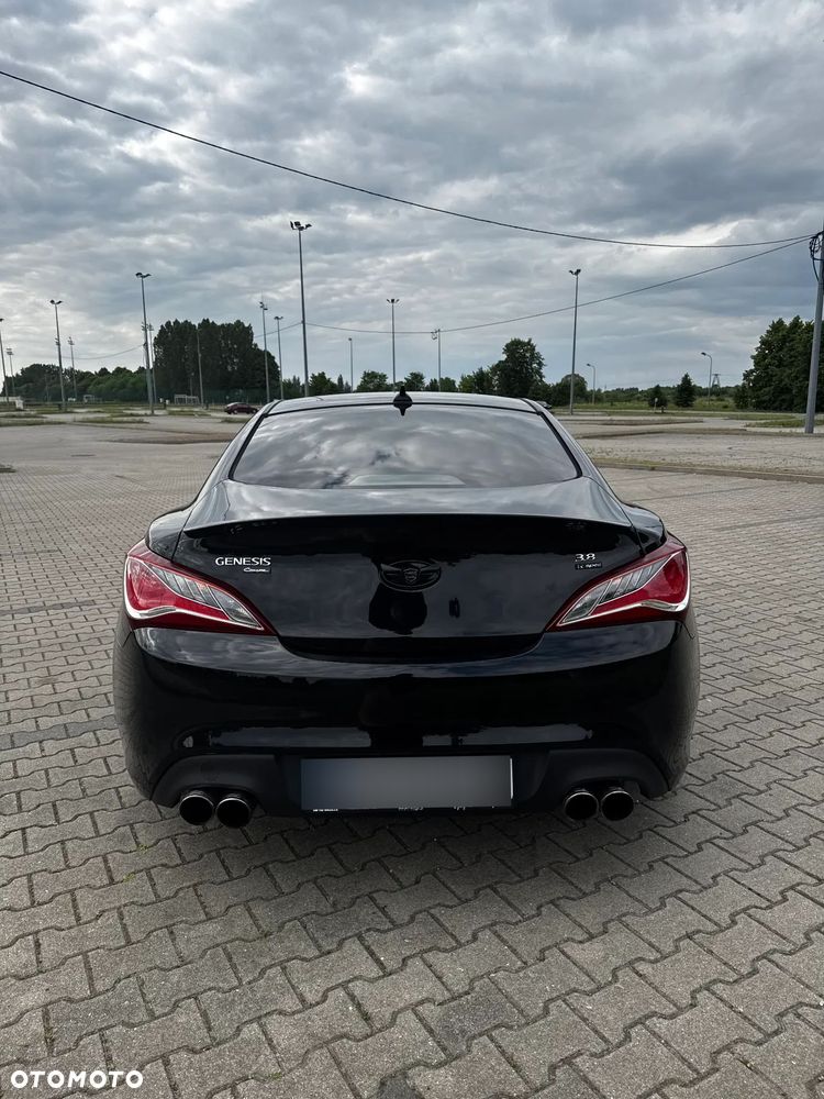 Hyundai Genesis Coupe 3.8 V6 - 9