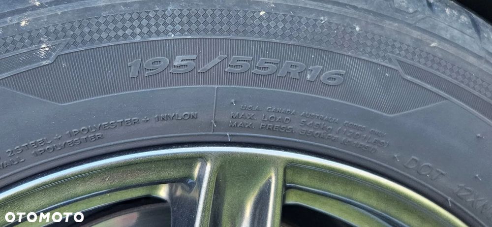 BMW Seria 1 116i - 26