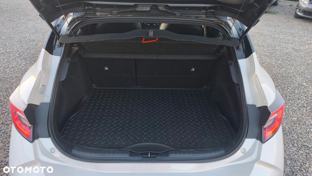 Toyota Corolla 2.0 Hybrid GR Sport - 22