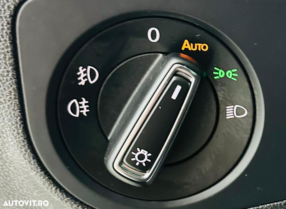 Volkswagen Tiguan - 12