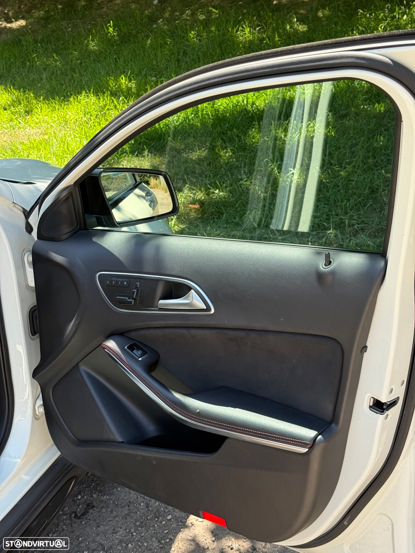Mercedes-Benz GLA 220 d 4Matic 7G-DCT AMG Line - 8