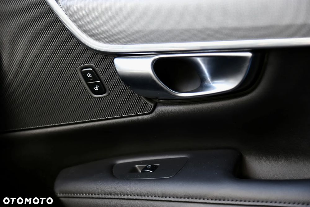 Volvo V90 Cross Country B4 D AWD Plus - 11