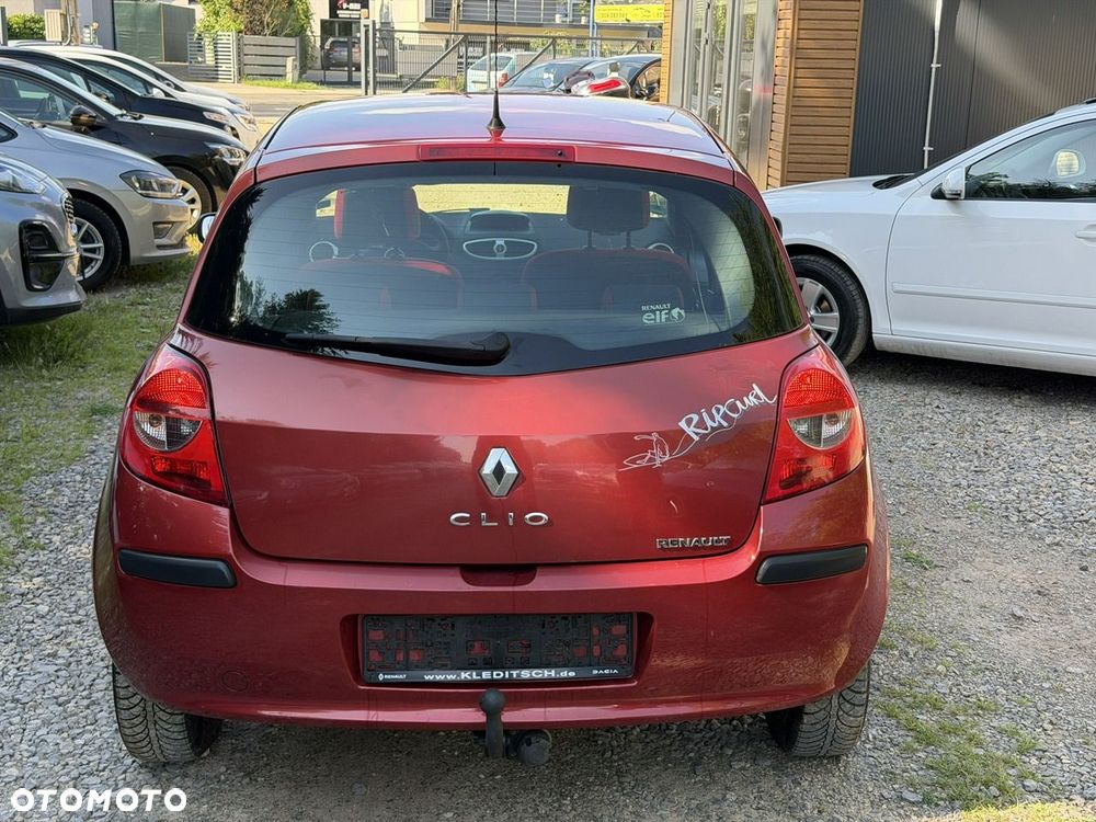 Renault Clio - 7