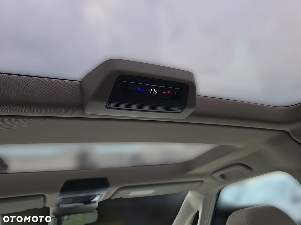 Volkswagen Multivan 2.0 TDI L2 Edition DSG - 24