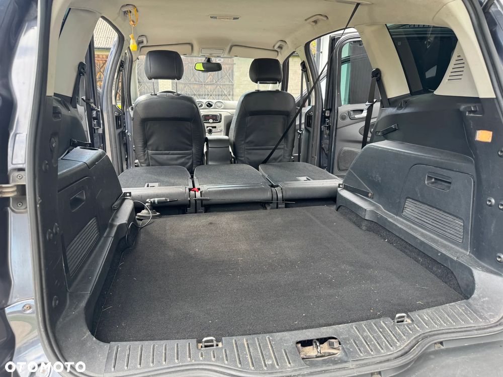 Ford S-Max 2.2 TDCi Titanium - 12