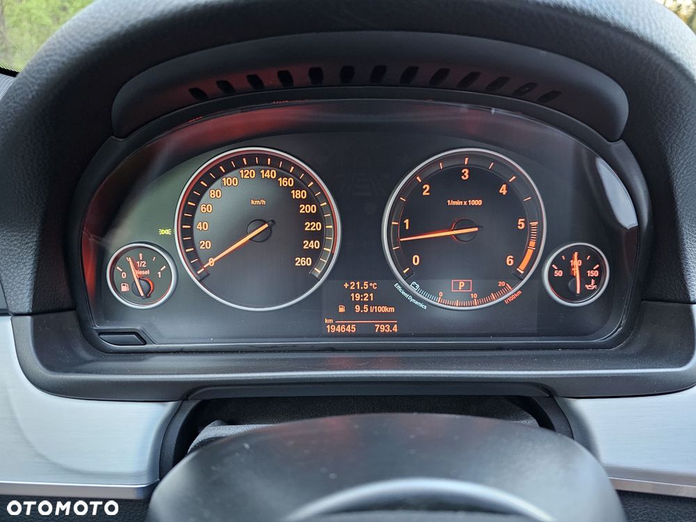 BMW Seria 5 520d - 14