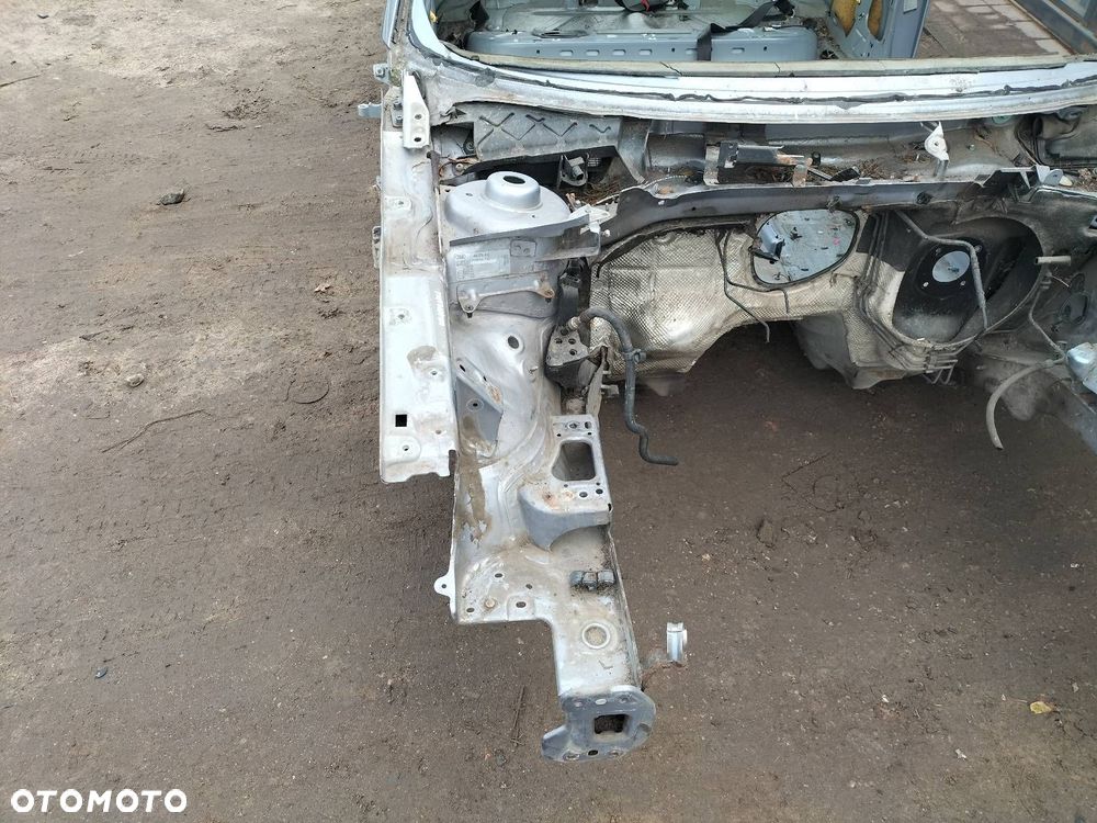 ĆWIARTKA PODŁUŻNICA PRAWY PRZÓD AUDI A3 8P LY7H - 1