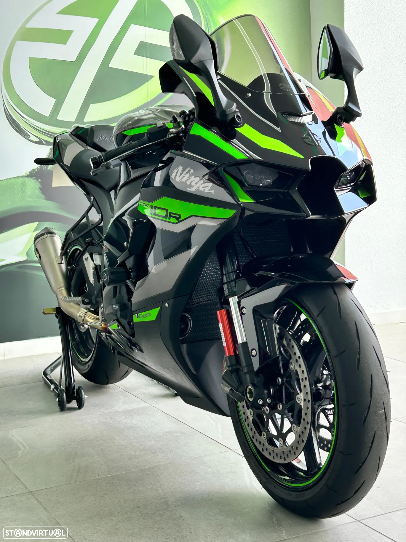 Kawasaki Ninja ZX-R - 2