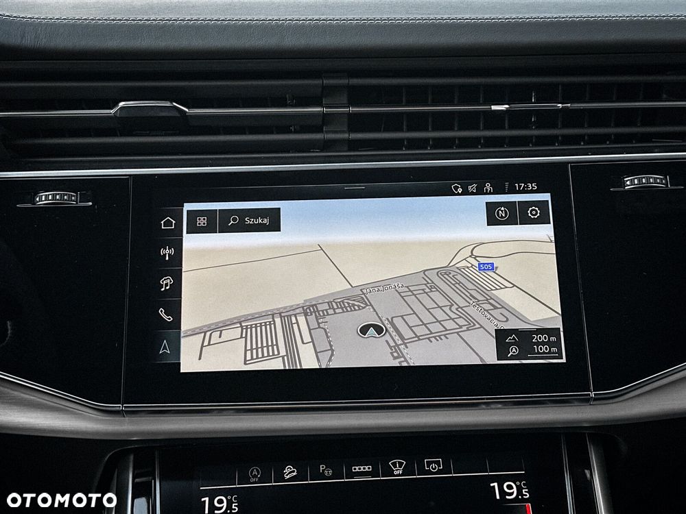 Audi Q8 - 33