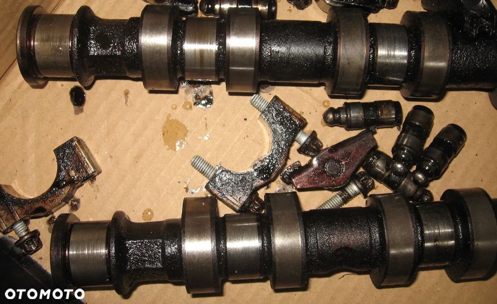 wałek wałki rozrządu CORSA C D 1.0 12V dźwigienki - 4