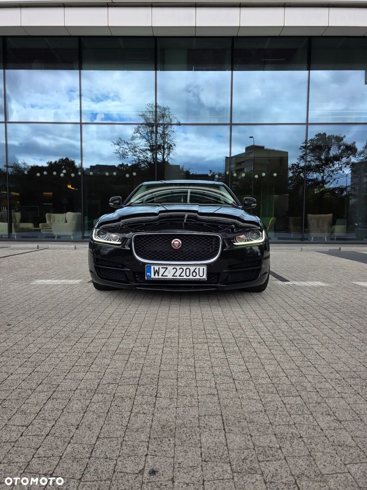 Jaguar XE 2.0 D Prestige - 2