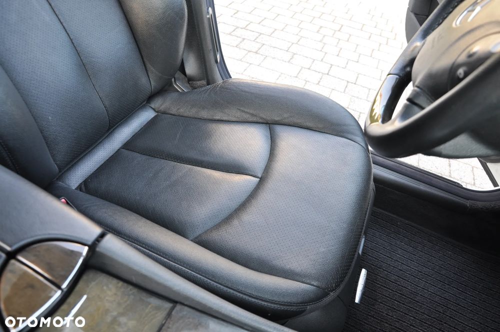 Mercedes-Benz Klasa E 500 Avantgarde - 18