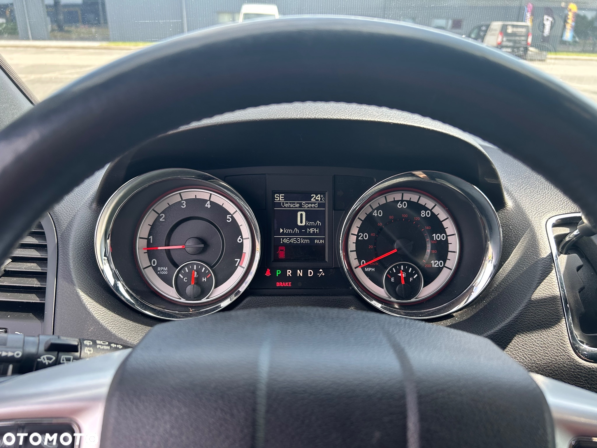 Dodge Grand Caravan - 11
