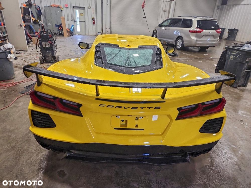 Chevrolet Corvette Stingray 2LT 6.2 V8 Automatik - 9