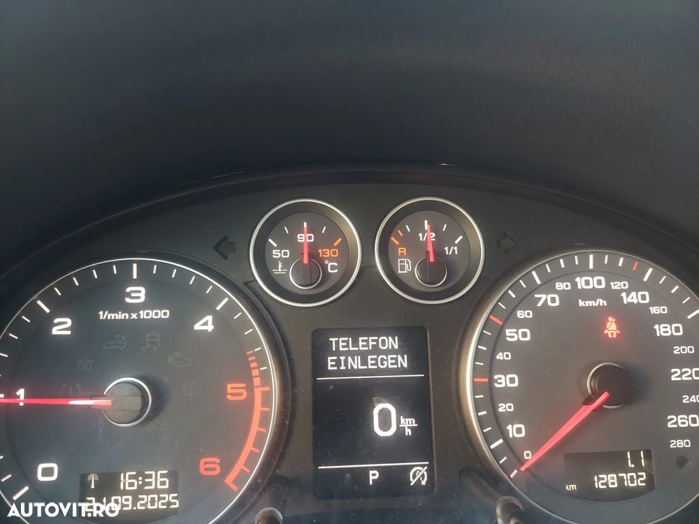 Audi A3 2.0 TDI Sportback DPF (DSG) S tronic Ambiente - 8